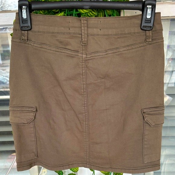 Army Green Mini Skirt - Picture 5 of 5